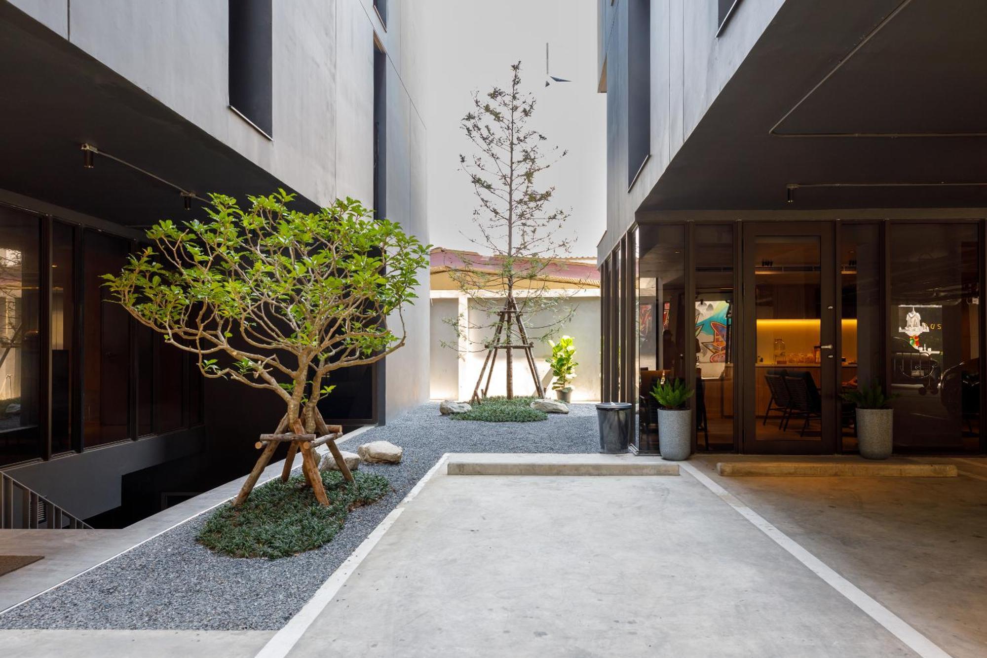 Benjarong Hotel Bangkok Esterno foto